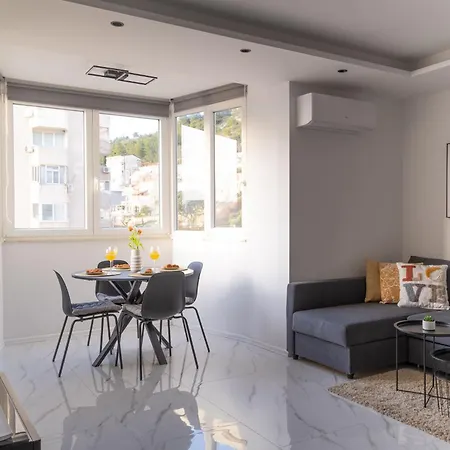 Orca -sea View Apartament