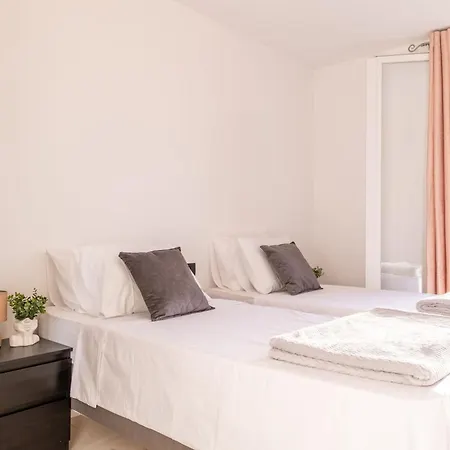 Orca -sea View Appartement *