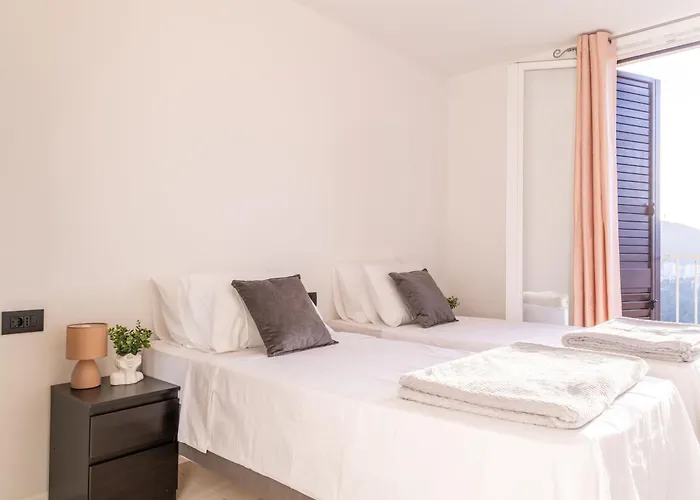 Orca -sea View Apartamento *